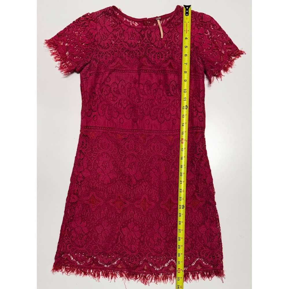 Free‎ People Lace Mini Dress Berry Red Floral Eyelash Fringe Short Sleeve Size 0
